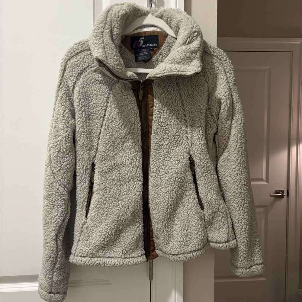 Cozy Sherpa Jacket in Cream by [Brand]